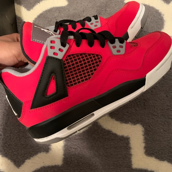 Air Jordan 4 Retro - Picture 4 of 6
